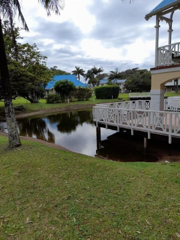 19 Montego Bay Caribbean Estate Διαμέρισμα Port Edward Εξωτερικό φωτογραφία
