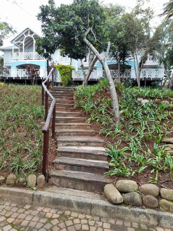 19 Montego Bay Caribbean Estate Διαμέρισμα Port Edward Εξωτερικό φωτογραφία